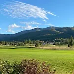 K's Place Golf * برافيتس